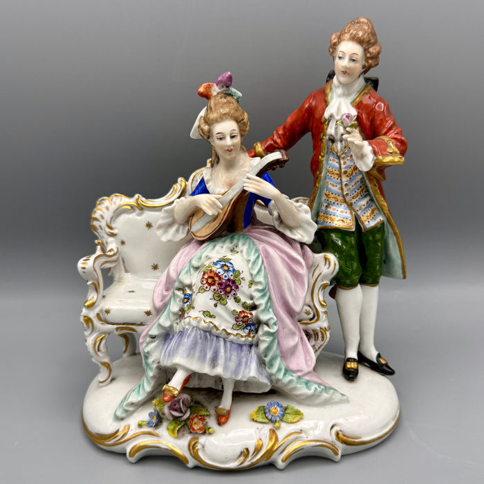 Capodimonte "Lezione di mandolino" porcellana policroma Napoli XIX sec