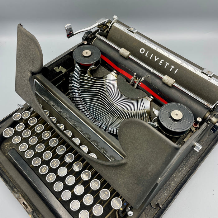 Macchina scrivere Olivetti Studio 42 nera 1930 ca