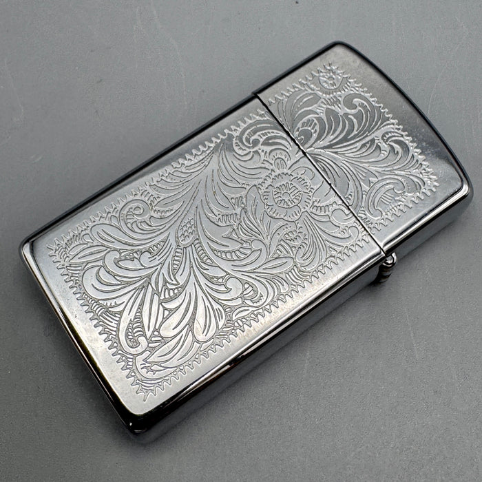 Accendino Zippo a benzina petrolio cromato decoro veneziano USA 1990 ca