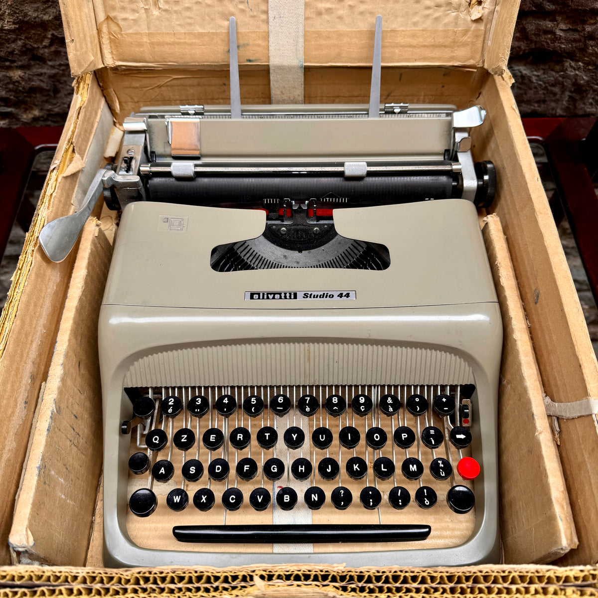 COLLEZIONE MACCHINE DA SCRIVERE VINTAGE - OLIVETTI STUDIO 44- ANNIO 1952